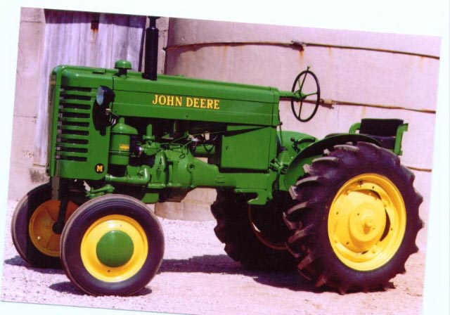 John Deere Model M